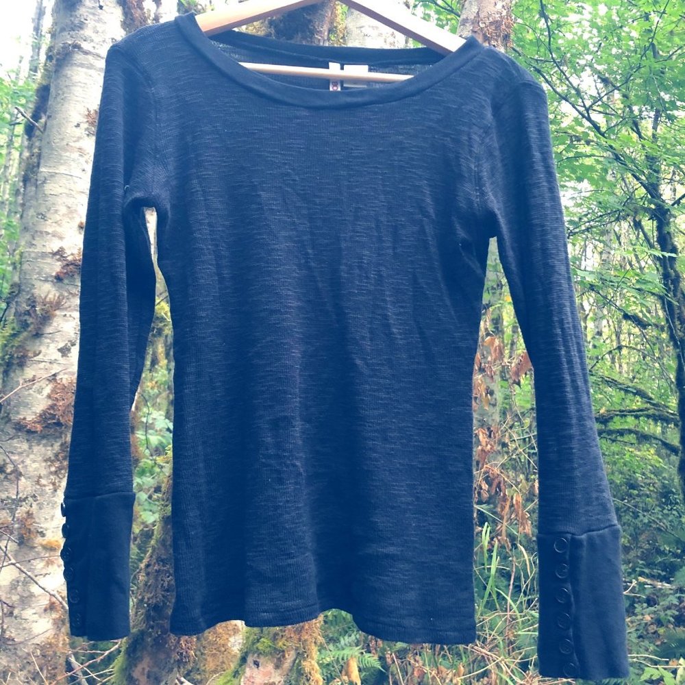 black long-sleeve shirt